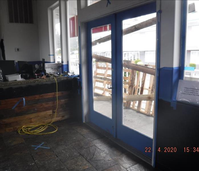 Blue doors, wood plank accent counter